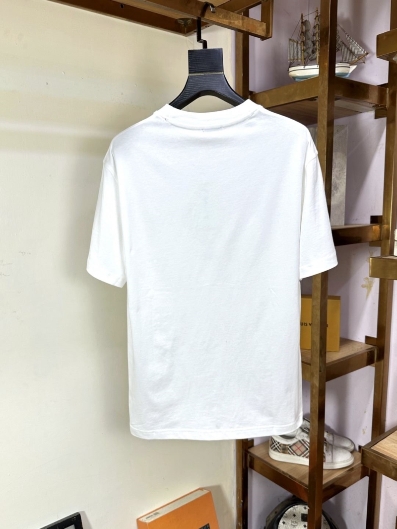Bv*b*rry t-shirts